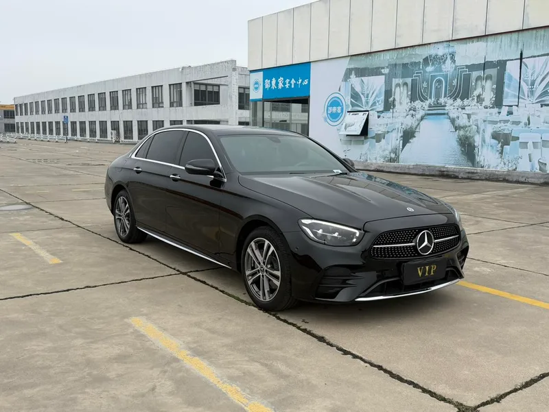 Mercedes-Benz E-Class 2022 Restyling E 260 L sports car exterior photo 3