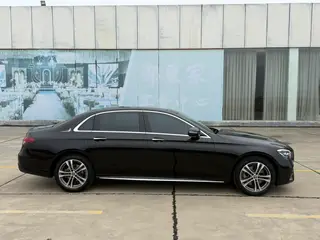 Mercedes-Benz E-Class 2022 Restyling E 260 L sports car exterior photo 4