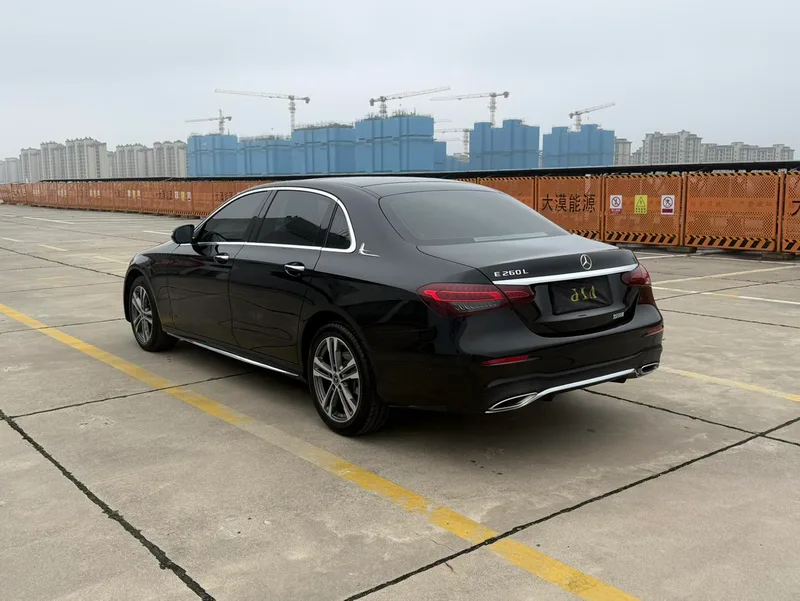 Mercedes-Benz E-Class 2022 Restyling E 260 L sports car exterior photo 7