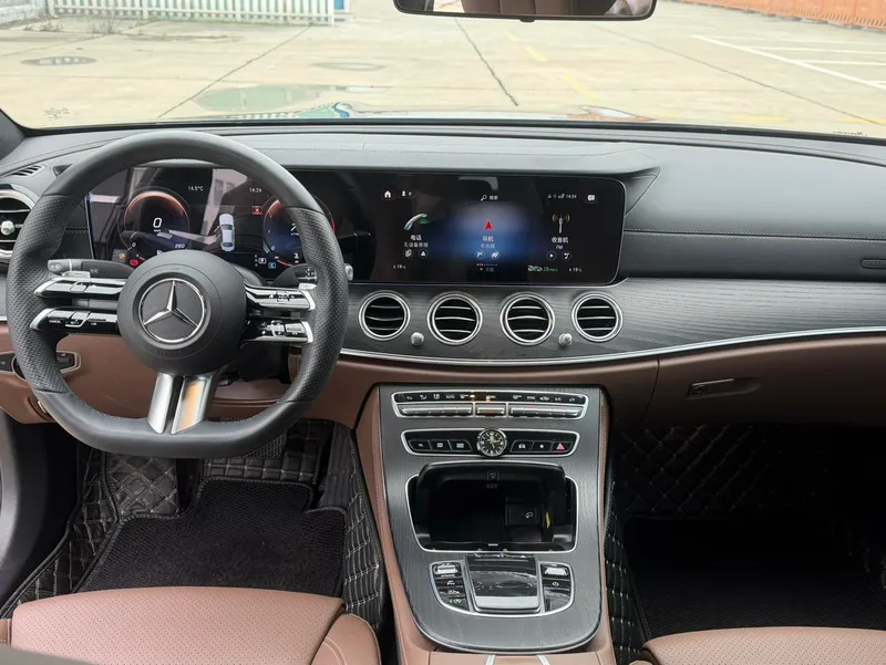 Mercedes-Benz E-Class 2022 Restyling E 260 L sports car interior photo 12