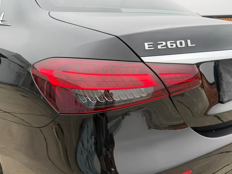 Mercedes-Benz E-Class 2022 Restyling E 260 L sports car interior photo 13