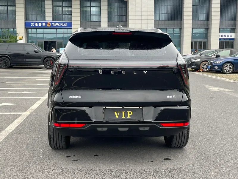 Geely Boyue L 2025 Fourth generation 1.5TD DCT Mountains and rivers interior photo 9 Geely Boyue L 2025 Fourth generation 1.5TD DCT Mountains and rivers interior photo 9