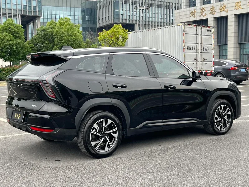 Geely Boyue L 2025 Fourth generation 1.5TD DCT Mountains and rivers interior photo 10 Geely Boyue L 2025 Fourth generation 1.5TD DCT Mountains and rivers interior photo 10