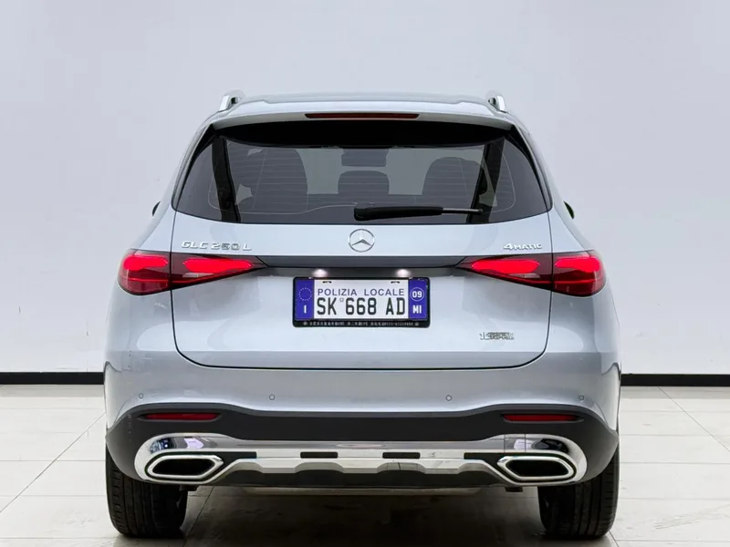 Mercedes-Benz GLC 2023 GLC 260 L 4MATIC Dinámico 5 Asiento interior foto 17 Mercedes-Benz GLC 2023 GLC 260 L 4MATIC Dinámico 5 Asiento interior foto 17