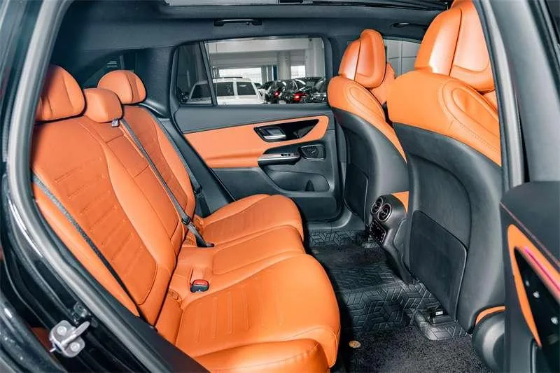 Mercedes-Benz GLC 2026 GLC 260 L 4MATIC Classic Edition 5 seat (2026.3 Production halt) interior photo 19 Mercedes-Benz GLC 2026 GLC 260 L 4MATIC Classic Edition 5 seat (2026.3 Production halt) interior photo 19