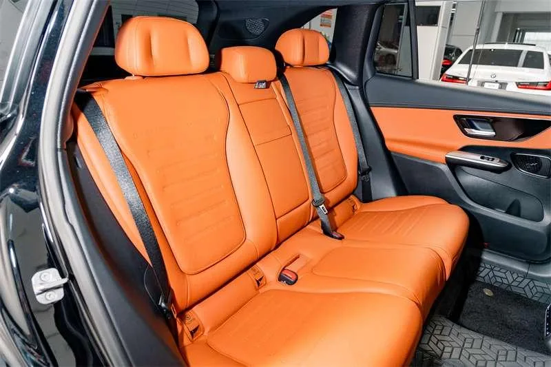 Mercedes-Benz GLC 2026 GLC 260 L 4MATIC Classic Edition 5 seat (2026.3 Production halt) interior photo 20 Mercedes-Benz GLC 2026 GLC 260 L 4MATIC Classic Edition 5 seat (2026.3 Production halt) interior photo 20