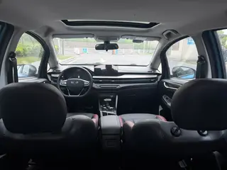 Geely Vision X3 2021 PRO 1.5L CVT Acabado premium interior foto 18 Geely Vision X3 2021 PRO 1.5L CVT Acabado premium interior foto 18