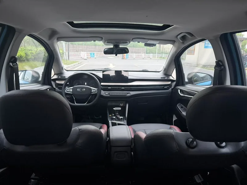 Geely Vision X3 2021 PRO 1.5L CVT Acabado premium interior foto 18 Geely Vision X3 2021 PRO 1.5L CVT Acabado premium interior foto 18