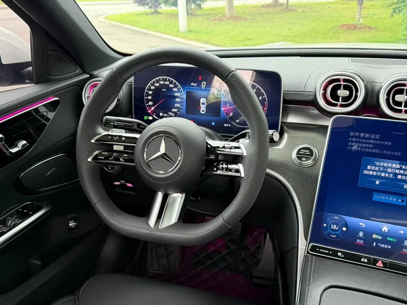 Mercedes-Benz C-Class 2023 Mise à jour C 260 L Version sportive extérieur photo 6