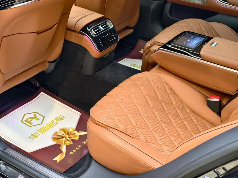 Mercedes-Benz S-Class 2023 S 500 L 4MATIC interior photo 18 Mercedes-Benz S-Class 2023 S 500 L 4MATIC interior photo 18