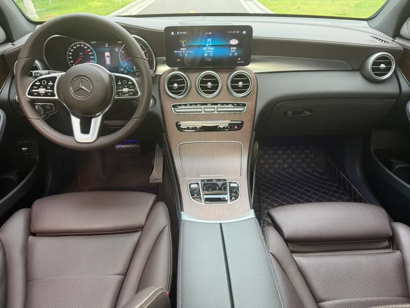 Mercedes-Benz GLC 2021 GLC 300 L 4MATIC Люксовый интерьер фото 8
