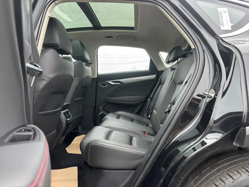 Geely Xingyue S 2021 2.0TD DCT Deux roues motrices pour la version éclair extérieur photo 5 Geely Xingyue S 2021 2.0TD DCT Deux roues motrices pour la version éclair extérieur photo 5