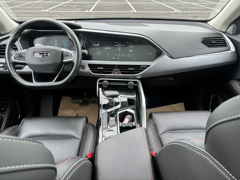 Geely Xingyue S 2021 2.0TD DCT Deux roues motrices pour la version éclair extérieur photo 8 Geely Xingyue S 2021 2.0TD DCT Deux roues motrices pour la version éclair extérieur photo 8