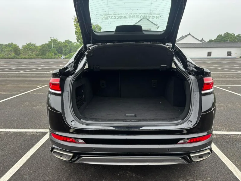 Geely Xingyue S 2021 2.0TD DCT Deux roues motrices pour la version éclair intérieur photo 13 Geely Xingyue S 2021 2.0TD DCT Deux roues motrices pour la version éclair intérieur photo 13