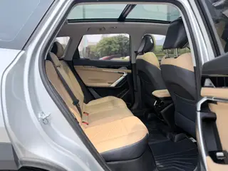 Geely Boyue L 2023 1.5TD DCT Finition premium intérieur photo 12 Geely Boyue L 2023 1.5TD DCT Finition premium intérieur photo 12