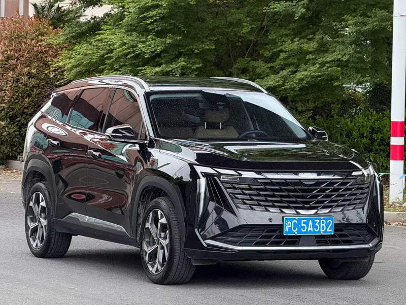 Geely Boyue L 2023 1.5TD DCT Finition premium extérieur photo 3 Geely Boyue L 2023 1.5TD DCT Finition premium extérieur photo 3