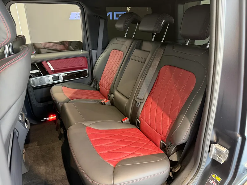 Mercedes-Benz Mercedes-AMG G-Class 2025 AMG G 63 intérieur photo 8