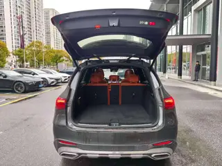 Mercedes-Benz GLC 2025 GLC 260 L 4MATIC Dynamic 5 seat exterior photo 7