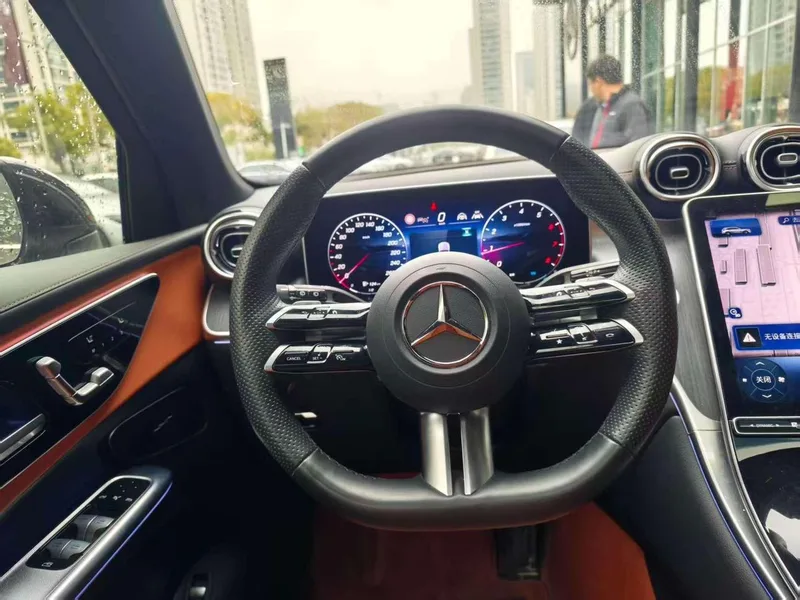 Mercedes-Benz GLC 2025 GLC 260 L 4MATIC Dynamic 5 seat interior photo 10