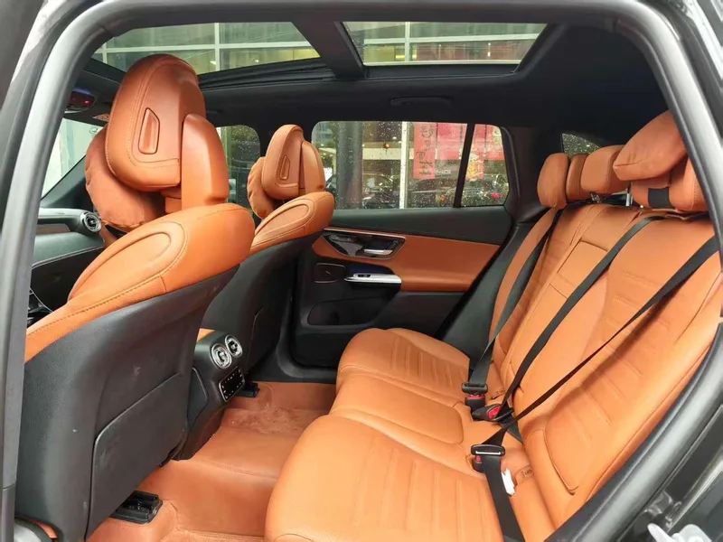 Mercedes-Benz GLC 2025 GLC 260 L 4MATIC Dynamic 5 seat interior photo 15