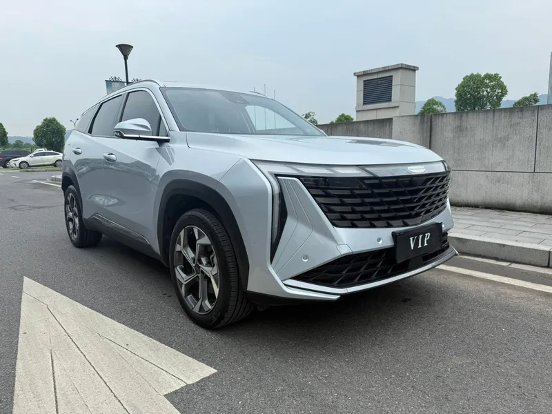 Geely Boyue L 2023 1.5TD DCT Finition premium extérieur photo 3 Geely Boyue L 2023 1.5TD DCT Finition premium extérieur photo 3