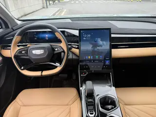 Geely Boyue L 2023 1.5TD DCT Finition premium intérieur photo 6 Geely Boyue L 2023 1.5TD DCT Finition premium intérieur photo 6