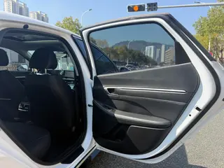 Hyundai Sonata 2024 1.5T Pro intérieur photo 16 Hyundai Sonata 2024 1.5T Pro intérieur photo 16