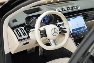 Mercedes-Benz S-Class 2023 S 450 L 4MATIC interior photo 11 Mercedes-Benz S-Class 2023 S 450 L 4MATIC interior photo 11