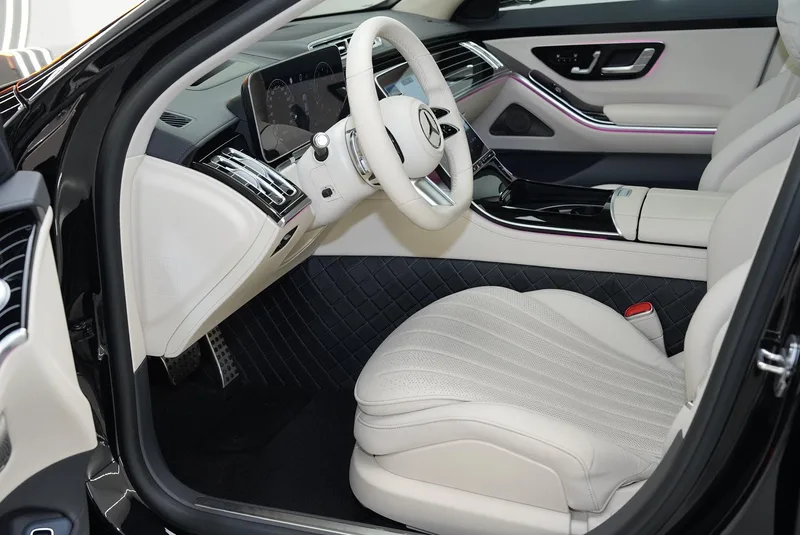 Mercedes-Benz S-Class 2023 S 450 L 4MATIC interior photo 13 Mercedes-Benz S-Class 2023 S 450 L 4MATIC interior photo 13