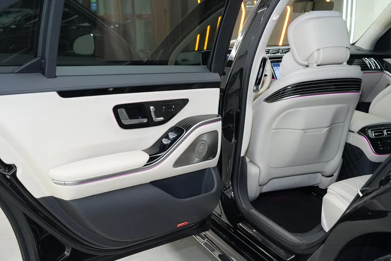 Mercedes-Benz S-Class 2023 S 450 L 4MATIC interior photo 15 Mercedes-Benz S-Class 2023 S 450 L 4MATIC interior photo 15