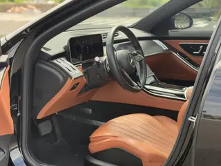 Mercedes-Benz S-Class 2023 S 400 L Business Type interior photo 6 Mercedes-Benz S-Class 2023 S 400 L Business Type interior photo 6