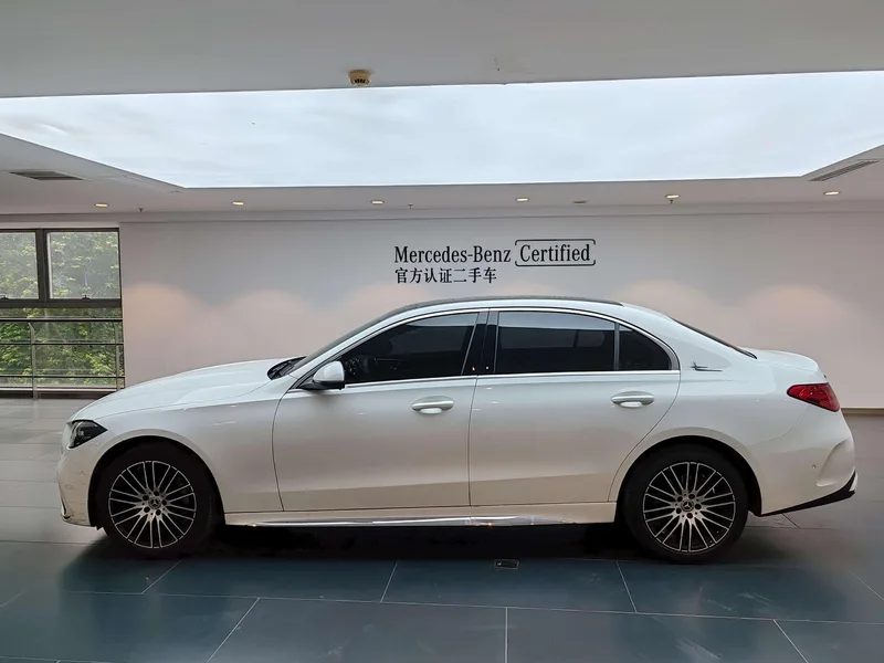 Mercedes-Benz C-Class 2025 Reforma C 260 L Versión deportiva exterior foto 6 Mercedes-Benz C-Class 2025 Reforma C 260 L Versión deportiva exterior foto 6