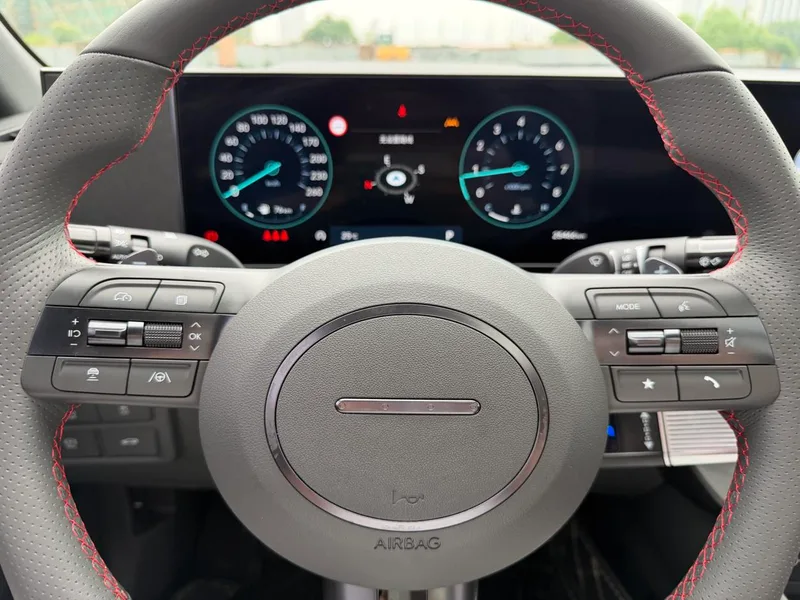 Hyundai Sonata 2024 2.0T N Line Air interior photo 12