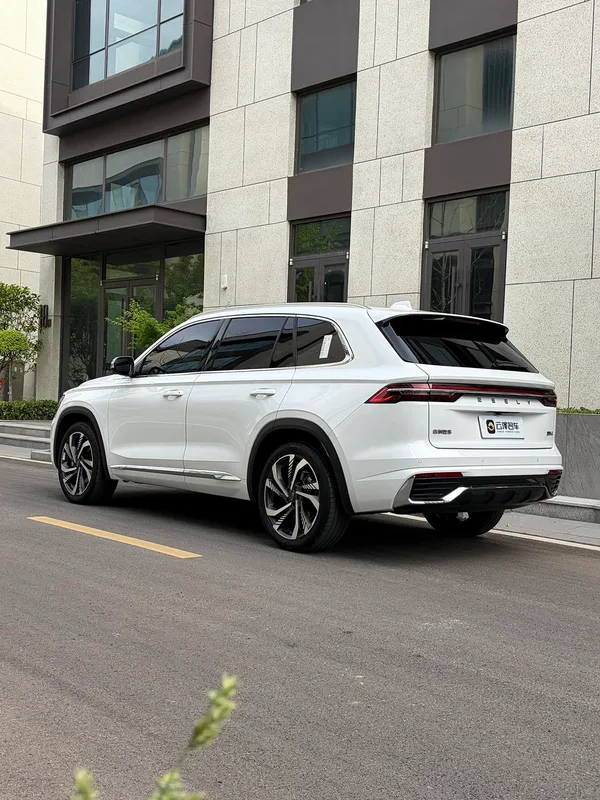 Geely Monjaro 2024 2.0TD High-power automatic two-wheel drive skyline version exterior photo 2 Geely Monjaro 2024 2.0TD High-power automatic two-wheel drive skyline version exterior photo 2