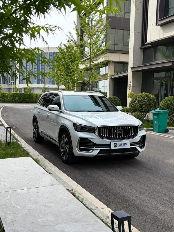 Geely Monjaro 2024 2.0TD High-power automatic two-wheel drive skyline version exterior photo 5 Geely Monjaro 2024 2.0TD High-power automatic two-wheel drive skyline version exterior photo 5