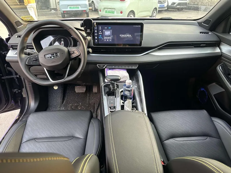 Geely Preface 2024 1.5T Версия Longteng интерьер фото 8 Geely Preface 2024 1.5T Версия Longteng интерьер фото 8