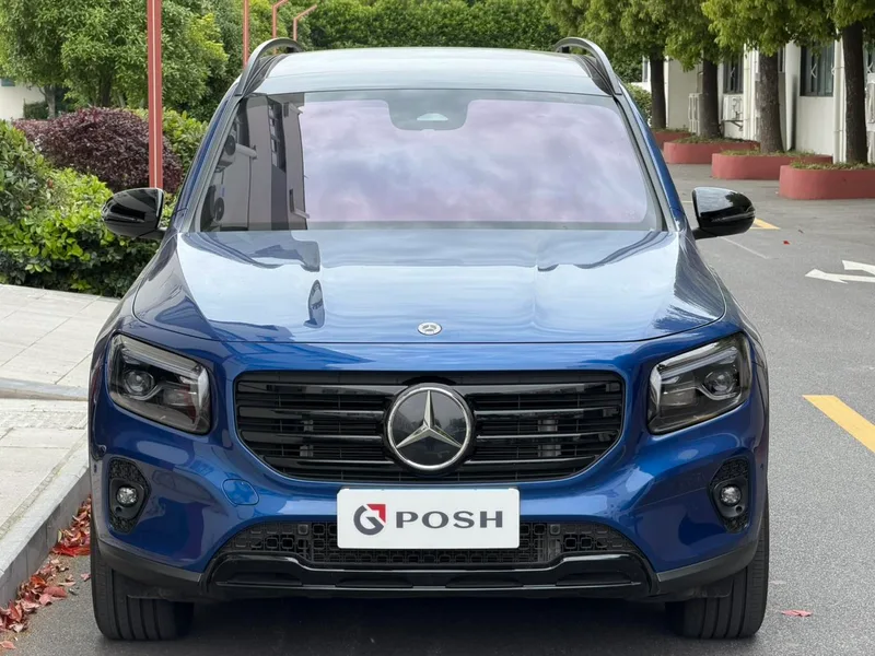 Mercedes-Benz GLB 2024 GLB 220 4MATIC exterior photo 2