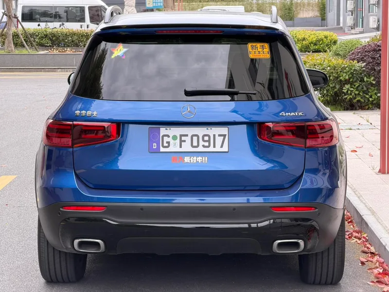Mercedes-Benz GLB 2024 GLB 220 4MATIC exterior photo 6