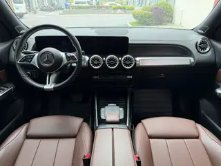 Mercedes-Benz GLB 2024 GLB 220 4MATIC interior photo 12