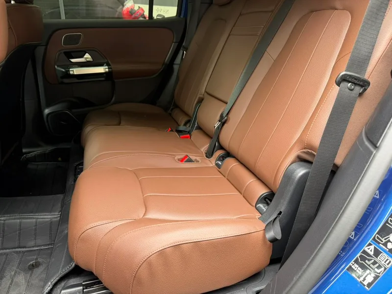 Mercedes-Benz GLB 2024 GLB 220 4MATIC interior photo 15