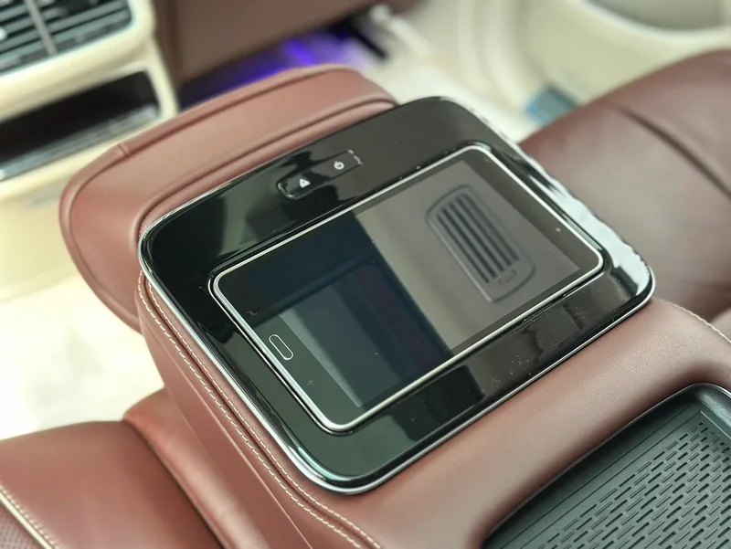 Mercedes-Benz Maybach GLS 2021 GLS 480 4MATIC interior photo 12 Mercedes-Benz Maybach GLS 2021 GLS 480 4MATIC interior photo 12