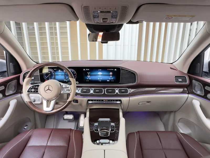 Mercedes-Benz Maybach GLS 2021 GLS 480 4MATIC interior photo 18 Mercedes-Benz Maybach GLS 2021 GLS 480 4MATIC interior photo 18