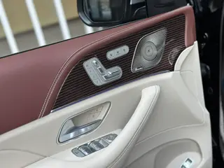 Mercedes-Benz Maybach GLS 2021 GLS 480 4MATIC interior photo 20 Mercedes-Benz Maybach GLS 2021 GLS 480 4MATIC interior photo 20