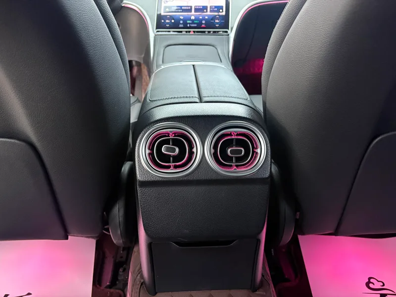 Mercedes-Benz C-Class 2024 C 260 L Hao Night Sports Edition interior photo 9