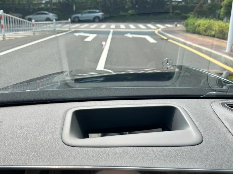 Mercedes-Benz Mercedes-Maybach S-Class 2023 S 480 4MATIC interior foto 13 Mercedes-Benz Mercedes-Maybach S-Class 2023 S 480 4MATIC interior foto 13