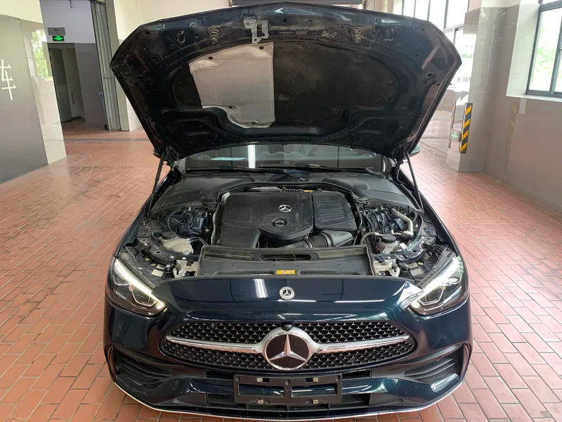 Mercedes-Benz C-Class 2024 C 200 L Sports version interior photo 16 Mercedes-Benz C-Class 2024 C 200 L Sports version interior photo 16