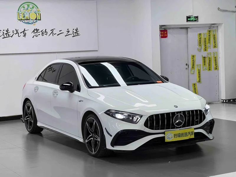 Mercedes-Benz A-Class AMG 2024 Mise à jour AMG A 35 L 4MATIC extérieur photo 3 Mercedes-Benz A-Class AMG 2024 Mise à jour AMG A 35 L 4MATIC extérieur photo 3