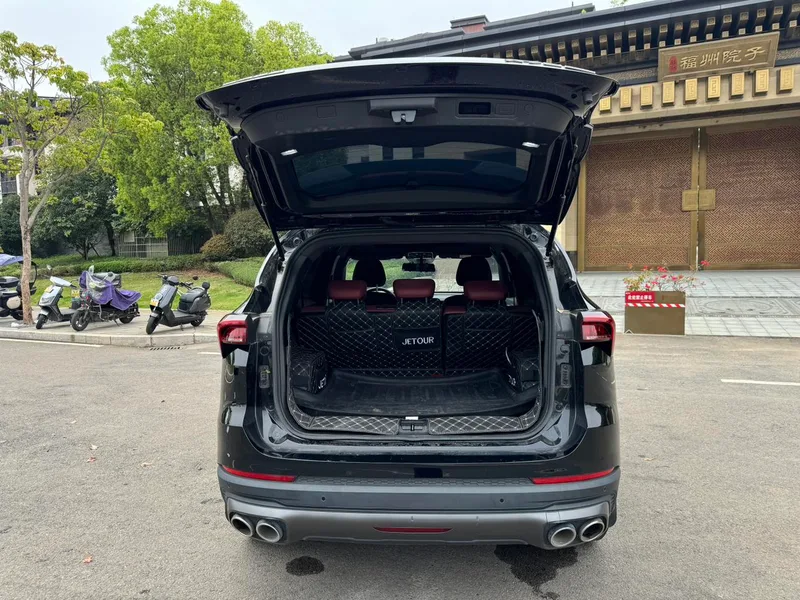 Jetour X70 PLUS 2023 1.6T DCT Strong person 5 seat interior photo 18 Jetour X70 PLUS 2023 1.6T DCT Strong person 5 seat interior photo 18