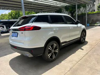 Geely Boyue 2022 1.8TD DCT Тип Чжия интерьер фото 6 Geely Boyue 2022 1.8TD DCT Тип Чжия интерьер фото 6