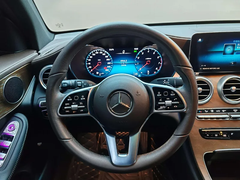 Mercedes-Benz GLC 2022 GLC 300 L 4MATIC Dynamic Zhenzang Edition interior photo 13 Mercedes-Benz GLC 2022 GLC 300 L 4MATIC Dynamic Zhenzang Edition interior photo 13